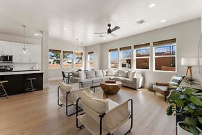 Villa #01 At Bloomington Country Club 3 Bedroom Condo