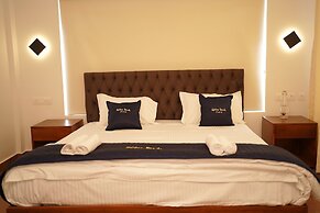 Golden Sands Cherai