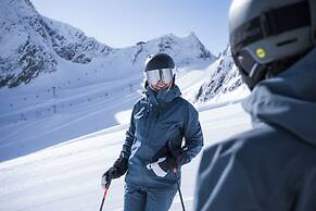 ELVA Premium Apartment Hotel