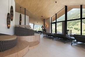 ELVA Premium Apartment Hotel