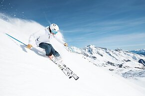 ELVA Premium Apartment Hotel