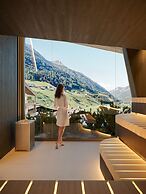 ELVA Premium Apartment Hotel