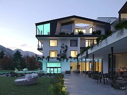 ELVA Premium Apartment Hotel