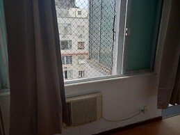 Carvalho de Mendonça 13-29