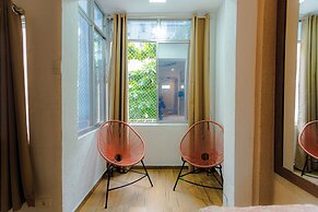 Carvalho de Mendonça 13-29