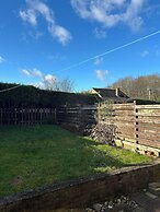 Peak District - 2 Beds - Sleeps 4 - Pet Friendly