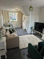 Peak District - 2 Beds - Sleeps 4 - Pet Friendly