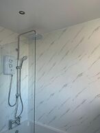 Peak District - 2 Beds - Sleeps 4 - Pet Friendly