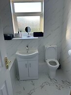 Peak District - 2 Beds - Sleeps 4 - Pet Friendly