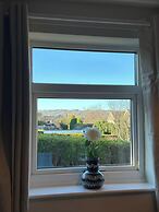 Peak District - 2 Beds - Sleeps 4 - Pet Friendly