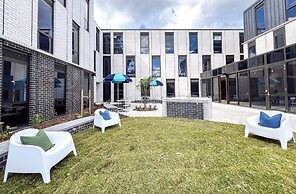 Student Only The Switch Kensington