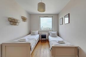 Top Floor z Widokiem na Morze by Downtown Apartments