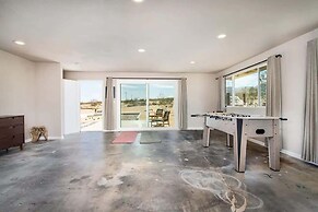 @ Marbella Lane - Moon Designer Home Close to Jtnp