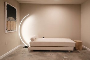 @ Marbella Lane - Moon Designer Home Close to Jtnp