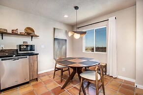 @ Marbella Lane - Moon Designer Home Close to Jtnp