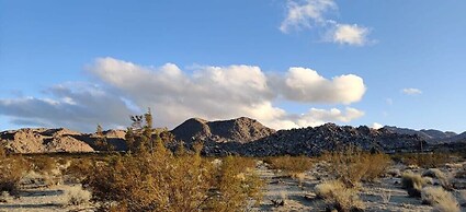 @ Marbella Lane - Moon Designer Home Close to Jtnp