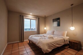 @ Marbella Lane - Moon Designer Home Close to Jtnp