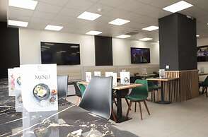 Waypoint Suites