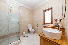 A56 - Westway Rossio Holiday Place