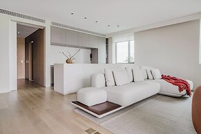 Tabas by Blueground Una