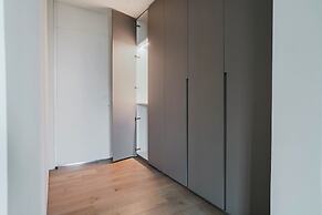 Tabas by Blueground Una