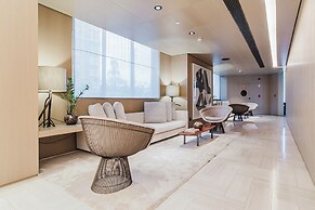 Tabas by Blueground Una