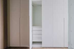 Tabas by Blueground Una