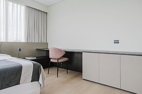 Tabas by Blueground Una