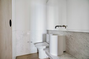 Tabas by Blueground Una