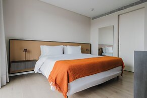 Tabas by Blueground Una