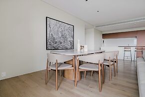 Tabas by Blueground Una