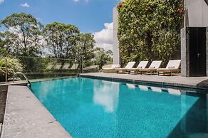 Tabas by Blueground Una