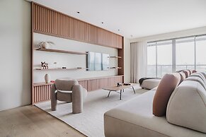 Tabas by Blueground Una