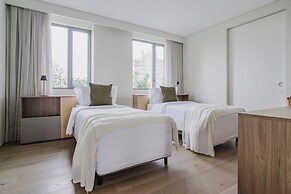 Tabas by Blueground Una