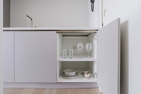 Tabas by Blueground Una