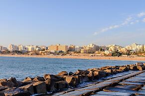 A22 - Rocha Beach Flat in Portim o
