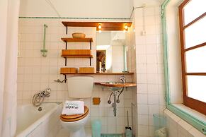 B10 - Rua do Canal 2 Bed Apartment