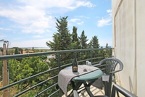 B16 - Sandy Pine Beachfront Flat in Lagos