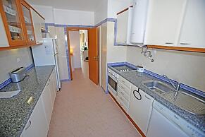 B16 - Sandy Pine Beachfront Flat in Lagos