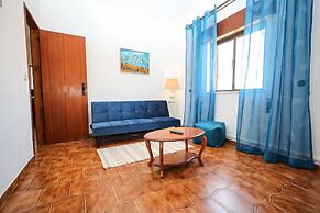 B91 - Bairro Apartment in Lagos