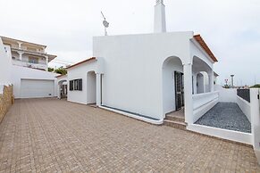D02 - Carrob Street House