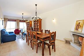 C25 - Town Center Apartment in Lagos