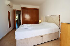 B95 - Casa Melo Apartment in Praia da Luz