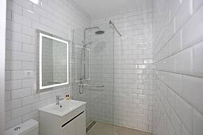 B88 - Mendon a Street Apartment