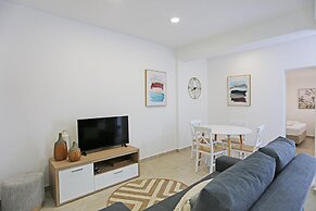 B88 - Mendon a Street Apartment