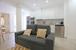 B88 - Mendon a Street Apartment