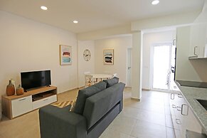 B88 - Mendon a Street Apartment