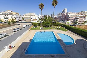 B97 - Flor da Rocha Apartment in Portim o