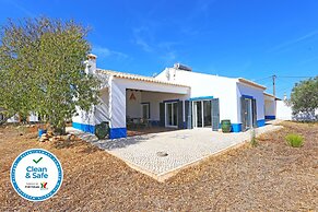 D13 - Eiras Velhas Holiday House in Alm Dena