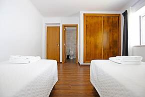 D13 - Eiras Velhas Holiday House in Alm Dena